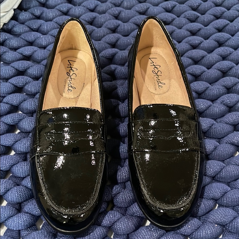 Life Stride Women's Black Loafers